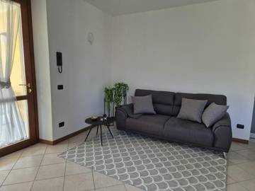 Gîte pour 2 personnes, avec balcon et vue à Brovello-Carpugnino