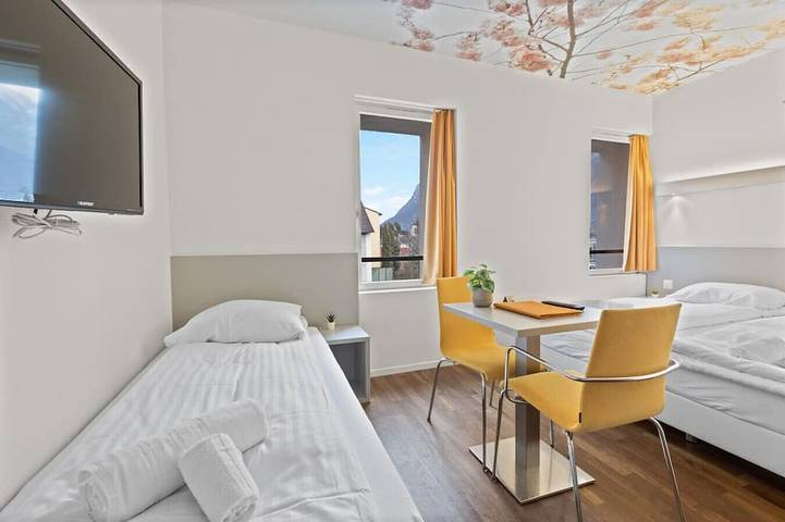 Magnifique chambre triple au coeur de Sierre in Sierre, Région de Sion-Sierre
