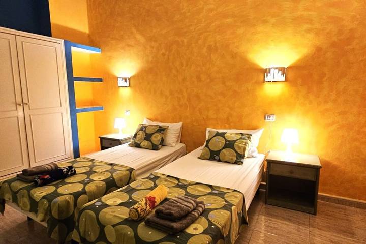 Apartamento entero, Apartamento de vacaciones para 2 personas con balcón in San Eugenio Alto, Adeje