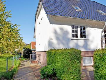 Ferienwohnung für 3 Personen, mit Garten und Terrasse in Zirkow