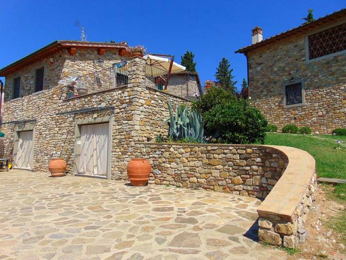 Agriturismo per 4 persone, con Balcone e Terrazza nonché Giardino e Piscina a Bagno a Ripoli