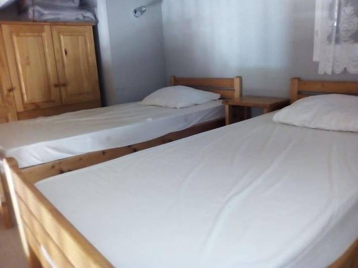 Location de vacances pour 4 personnes, avec piscine ainsi que vue et terrasse à Saint-Martin-de-Brômes - 4