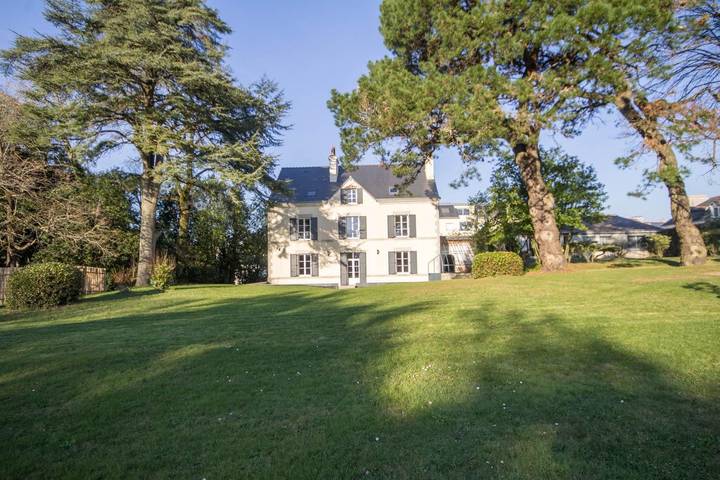Villa for 15 people, with Hot tub and Terrace as well as Garden in Bretagne
