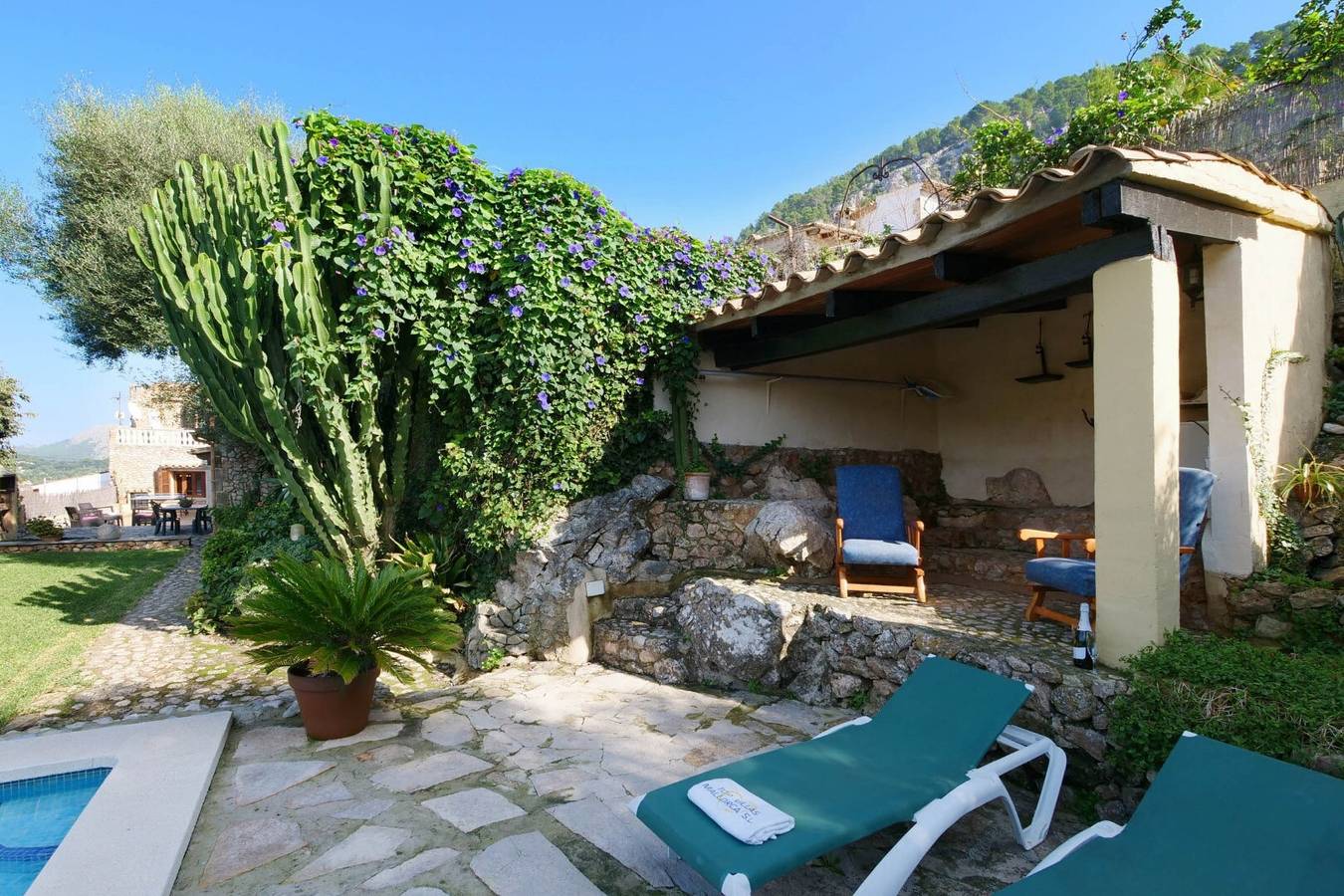 Ferienhaus 'Can Moragues' mit Bergblick, Wlan und Klimaanlage in Pollença Stadt, Pollença
