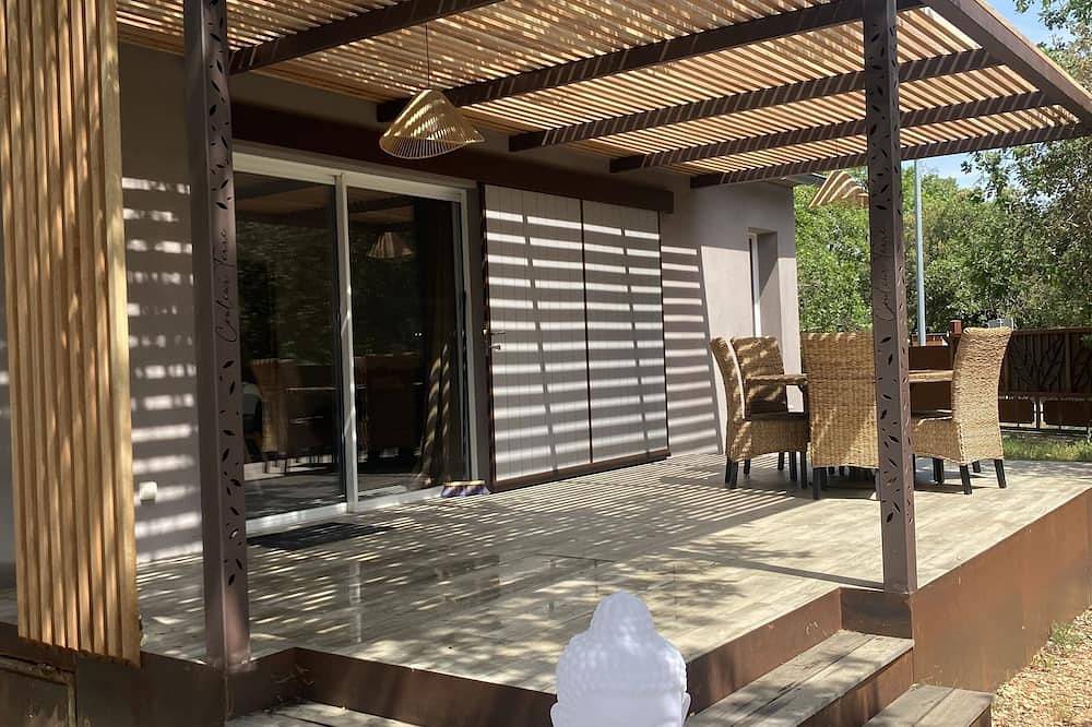 Gite En Luberon near Gordes. in Saint-Saturnin-lès-Apt, Parc naturel régional du Luberon