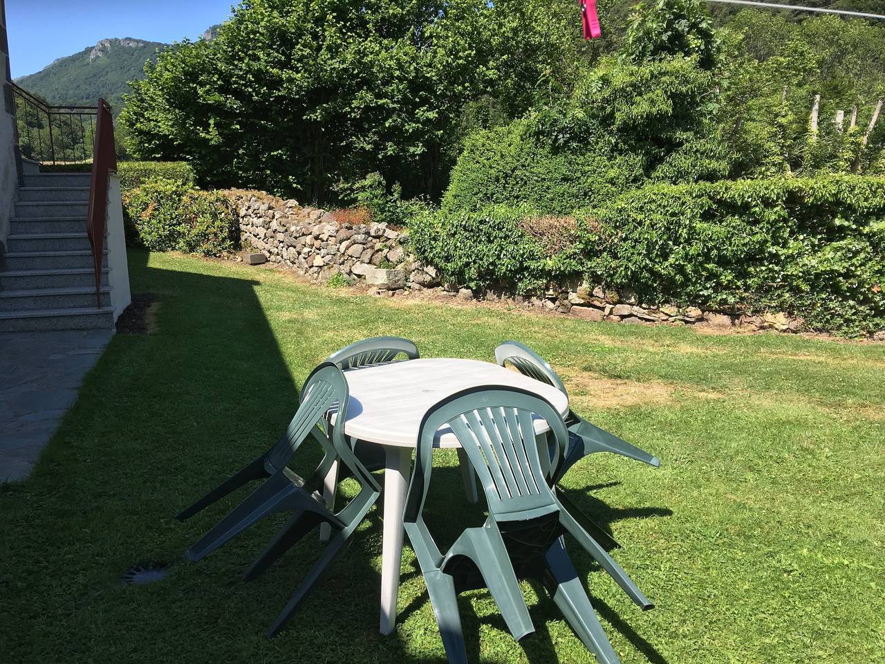 Maison De Vacances pour 4 Personnes dans Chambon-sur-Lac, Région de Besse-et-Saint-Anastaise