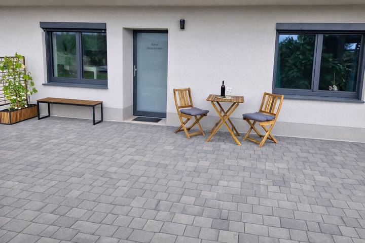 Ferienwohnung für 4 Personen, mit Terrasse und Garten in Reil