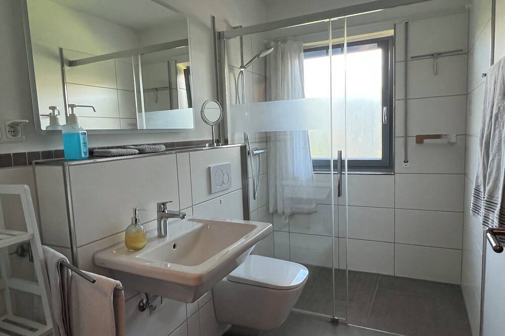 Ganze Wohnung, Ruhige 4* Ferienwohnung in zentraler Lage in Bingen am Rhein, Landkreis Mainz-Bingen