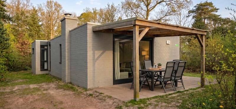Bungalow voor 6 personen, met terras en balkon/terras in Appelscha