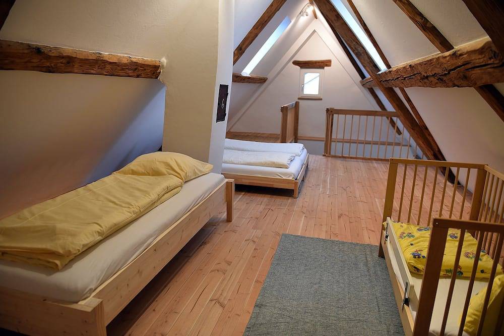 Ganze Wohnung, Ferienwohnung \"Zur Krone\" in Suedlicher Schwarzwald, Zell im Wiesental