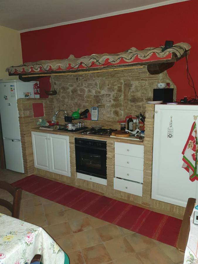 Location de vacances pour 3 personnes, animaux acceptés à Mozzagrogna - 2