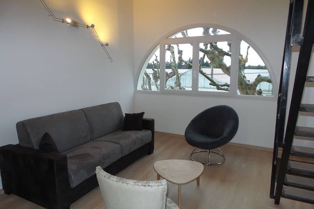 Appartement entier, Location meublé en campagne a 3km du centre ville d'orange ,20km d'avignon in Orange, Vaucluse