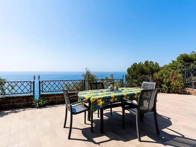 Ganze Wohnung, 2 Zimmer 5 Personen in Poggi (Imperia), Imperia