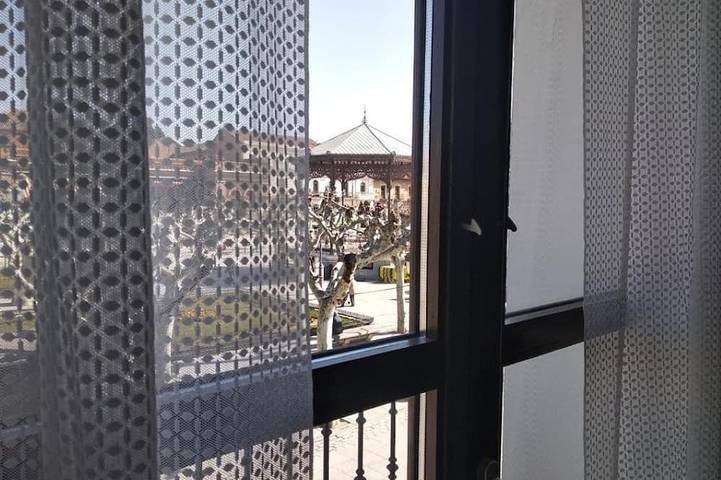 Apartamento entero, Spacious 4-bedroom condo in tranquil Alcalá de Henares -One-Bedroom Apartment in Alcalá de Henares, Área Metropolitana de Madrid