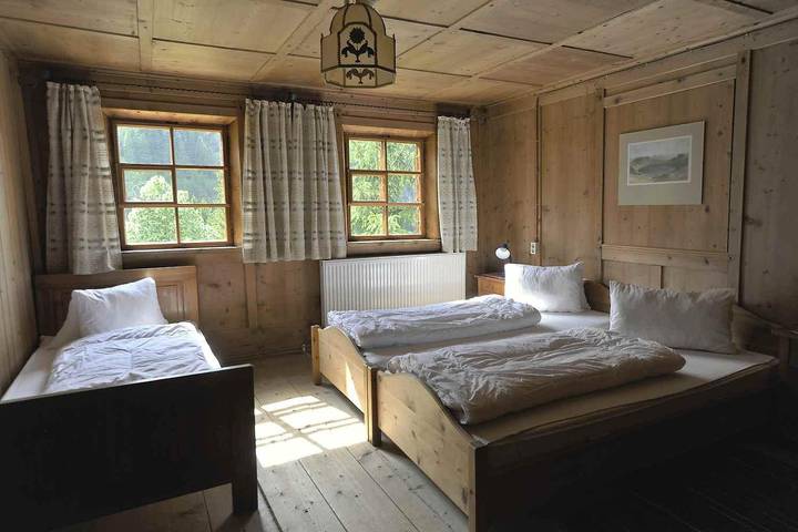 Ganze Ferienwohnung, Rolis urgemütliche Berghütte in Lechtaler Alpen, Gramais