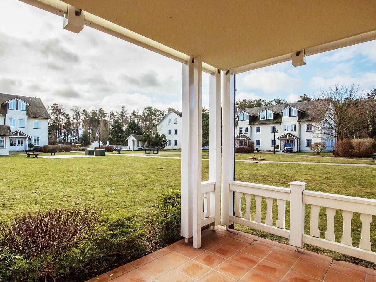 Entire apartment, Dünenpark Binz Komfortplus Ferienwohnung mit 1 Schlafzimmer und Terrasse im Erdgeschoss (237) in Ostseebad Binz, Binz