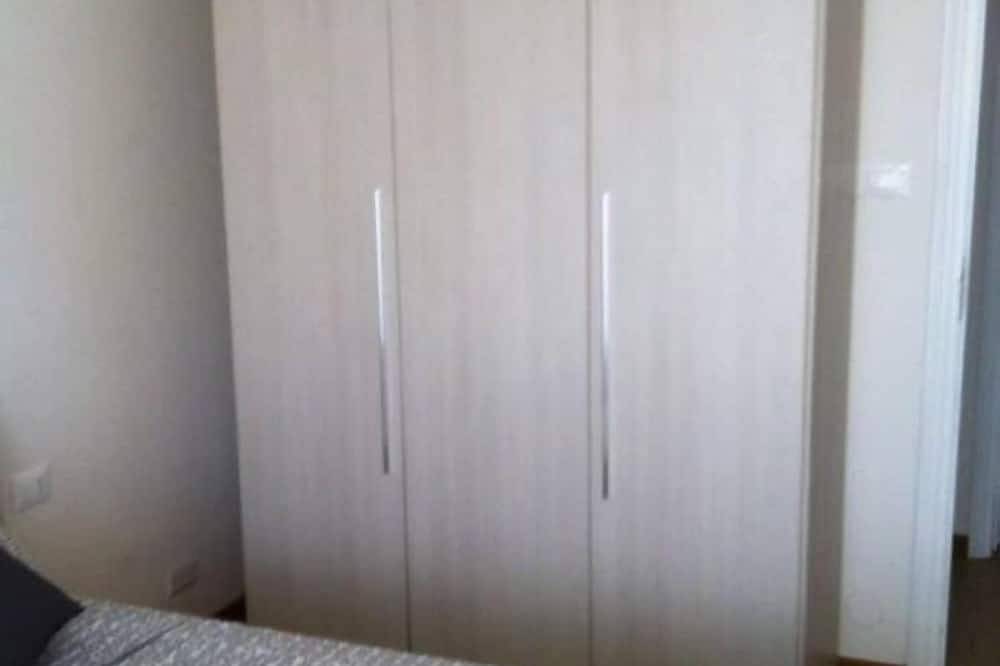 Ganze Wohnung, Schöne Wohnung 50 Meter vom Meer mit reservierten Parkplatz in Rivazzurra, Rimini