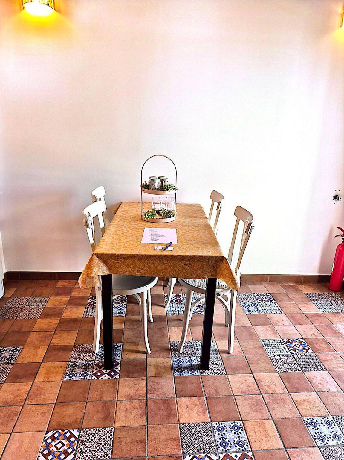 Apartamento entero, Apartamento 'Isabella' con vistas a la montaña, Wi-Fi y aire acondicionado in Játiva, Provincia de Valencia