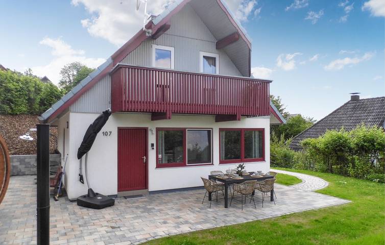 Ferienhaus für 6 Personen, mit Sauna und Terrasse sowie Garten in Hessen - 2
