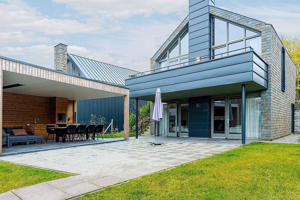 Hertogenvilla direkt am Wasser – 3 Schlafzimmer / 3 Badezimmer in Maastricht, Hoge Kempen