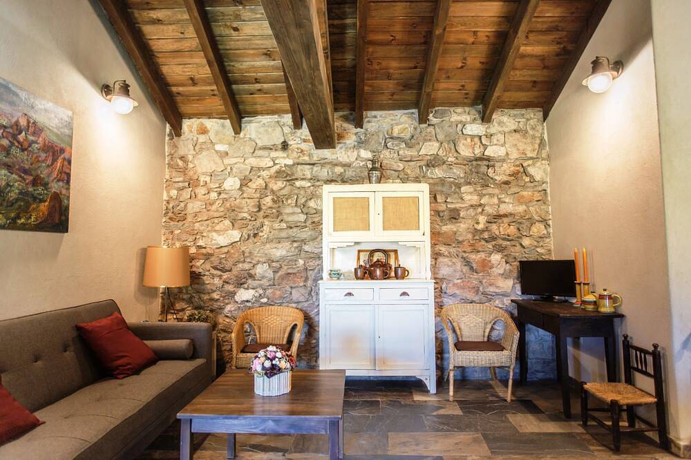 Rural Médulas casa rural con preciosas vistas in Carucedo, El Bierzo