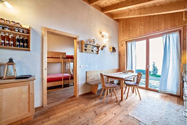 Ganze Wohnung, "Grushof App Paföl" mit Bergblick, gemeinschaftlich genutztem Garten & Wlan in Glurns, Nationalpark Stilfser Joch