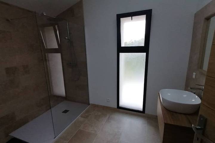 Location de vacances pour 2 personnes, avec terrasse et jacuzzi à Crestet - 4