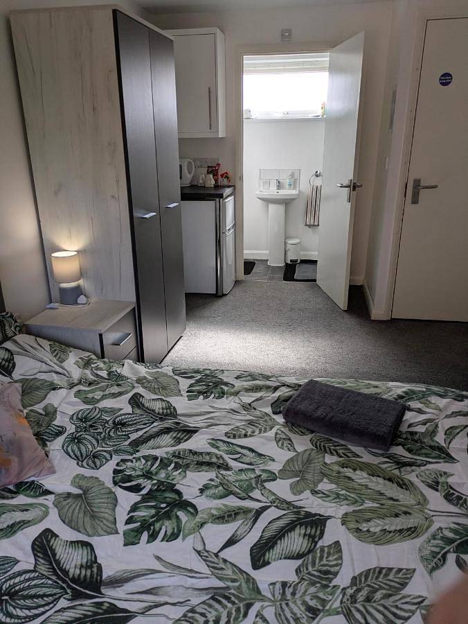Gîte pour 2 personnes, avec jardin à Corby - 3