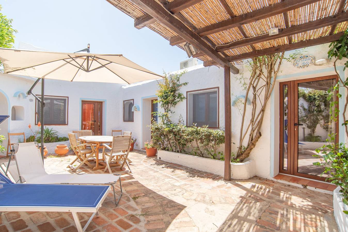 Ganzes Studio, Einzimmerapartment in der Nähe dem Strand mit Garten in Palau (Sardinien), Gallura