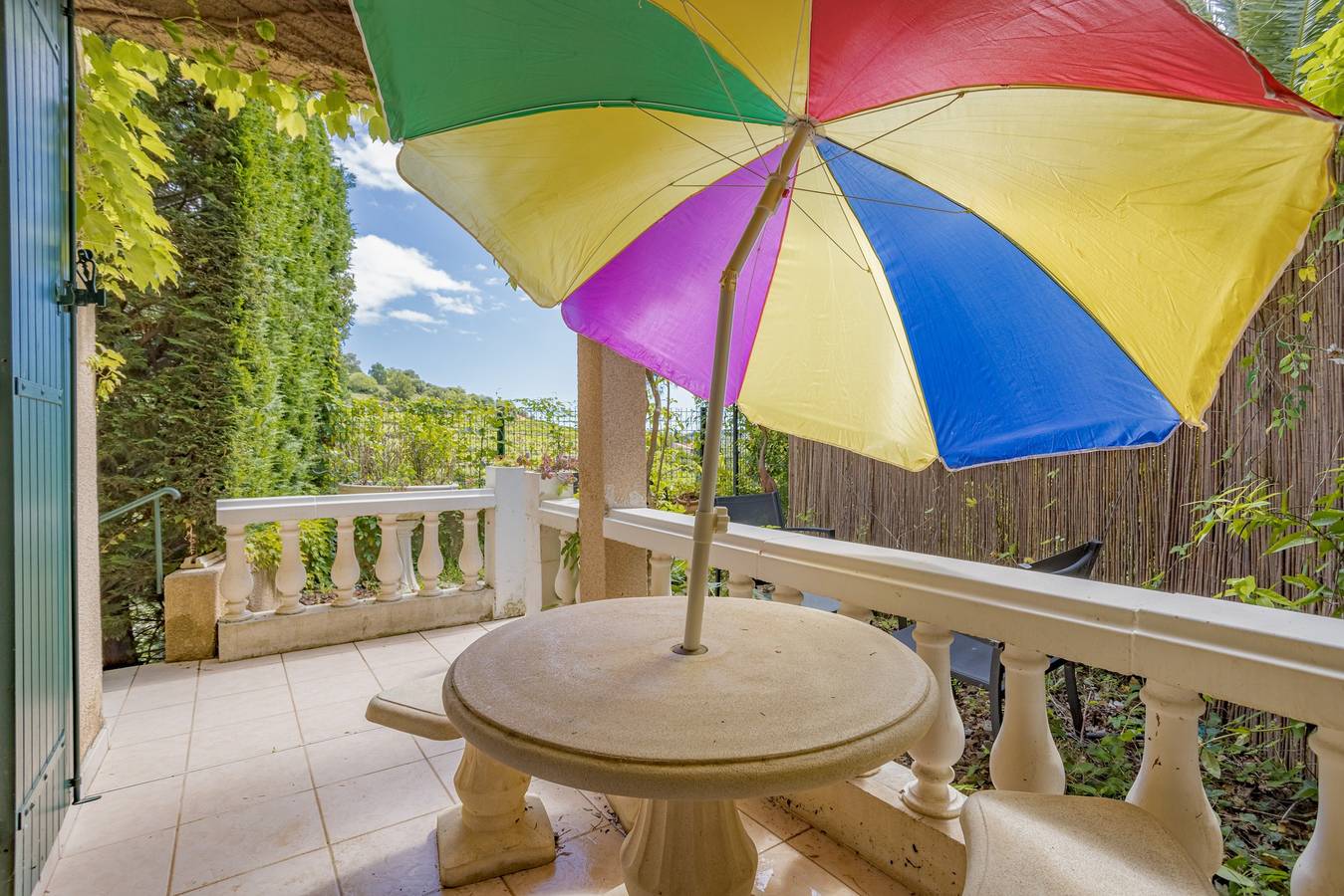 Apartamento entero, Apartamento con encanto en villa privada con vistas panorámicas en Collioure in La Côte Vermeille, Colliure