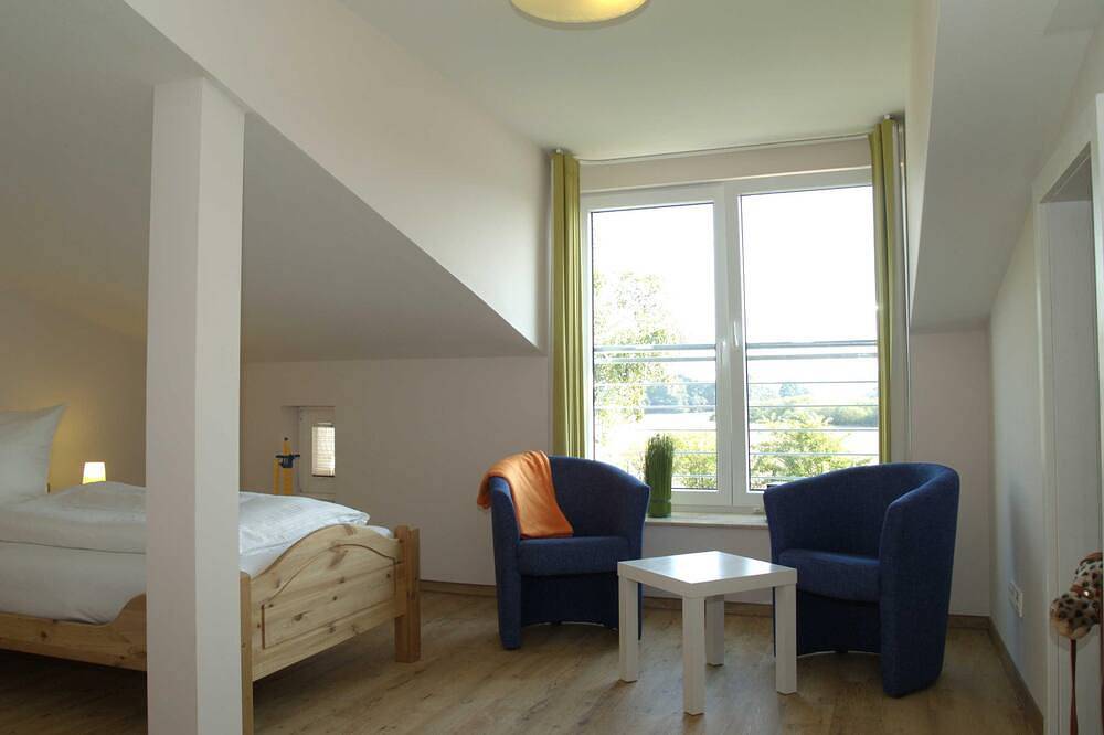Exklusive Ferienwohnung mit Indoor-Pool, Sauna und großzügiger Terrasse in Kühlungsborn, Mecklenburgische Ostseeküste