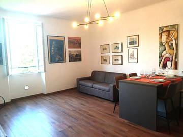 Ferienwohnung für 4 Personen, mit Ausblick und Balkon in Varese