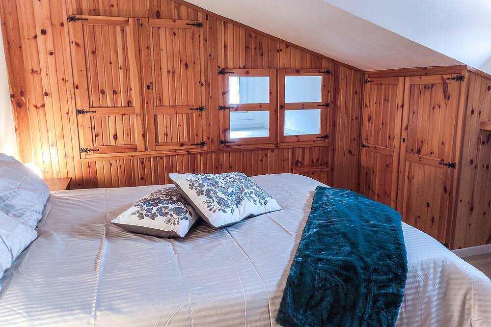 Appartamento intero, Appartamento incantevole con camino in Edolo (Borgo), Edolo