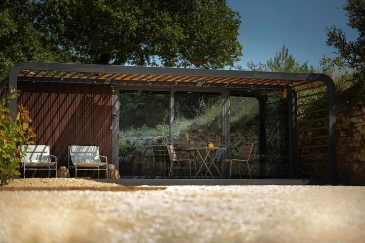 Chalet para 2 personas, con jardín y jacuzzi - 1