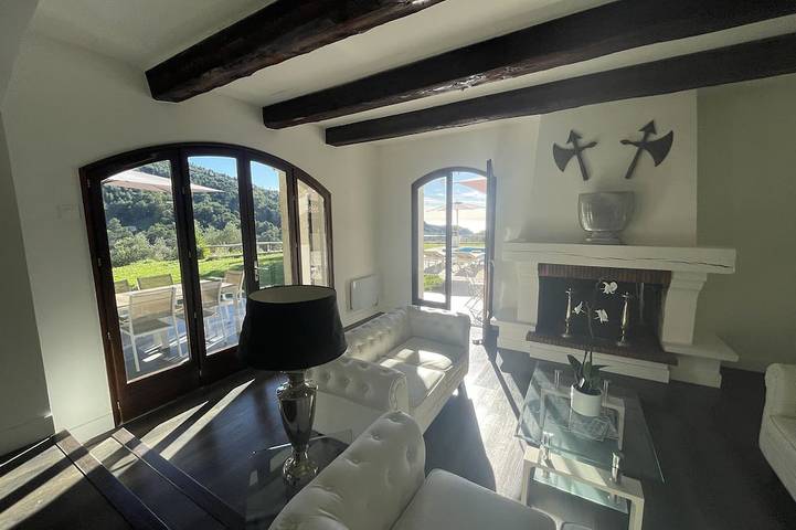 Villa pour 8 personnes, avec balcon ainsi que jacuzzi et jardin, animaux acceptés à Menton - 2