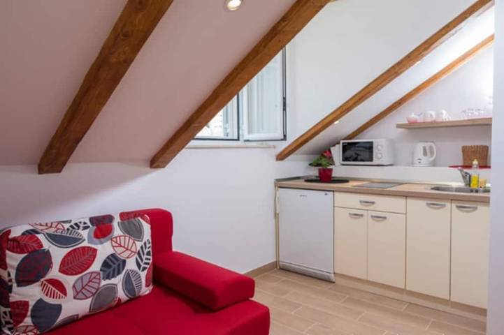 Bed and breakfast for 3 people, with pool - 1