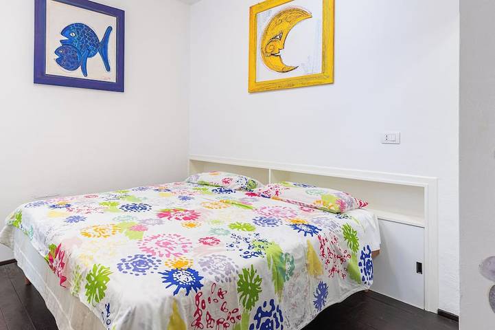 "Die Möwe" House with Garden, Grill, and Jacuzzi with Ocean View in Bordighera, Riviera di Ponente