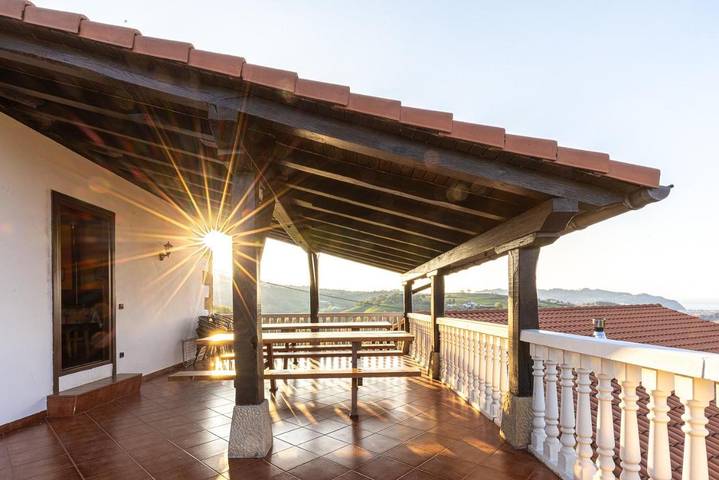 Casa rural para 14 personas, con Terraza y Vistas en Pagoeta