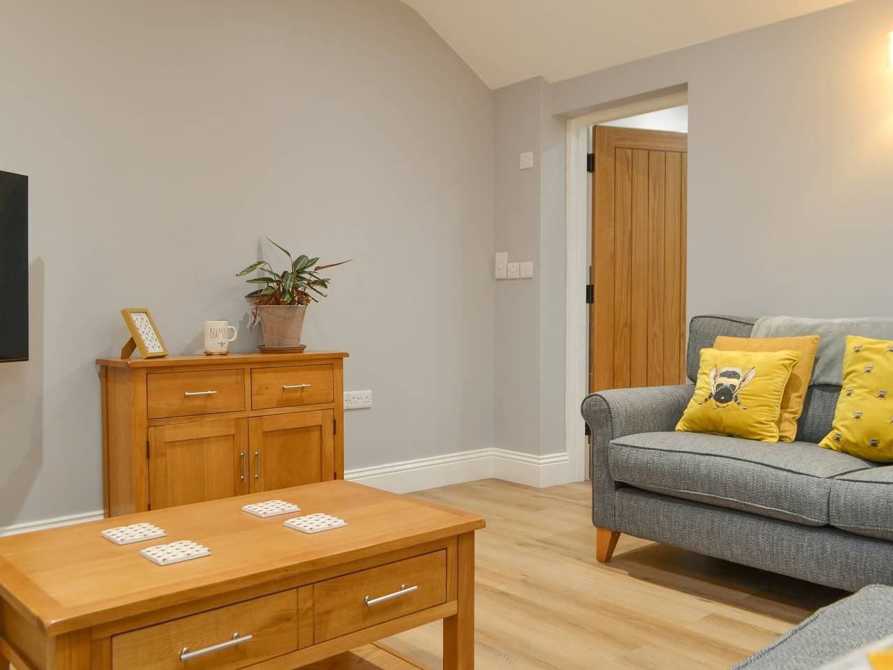 Bumble Cottage in Cockermouth, Lake District