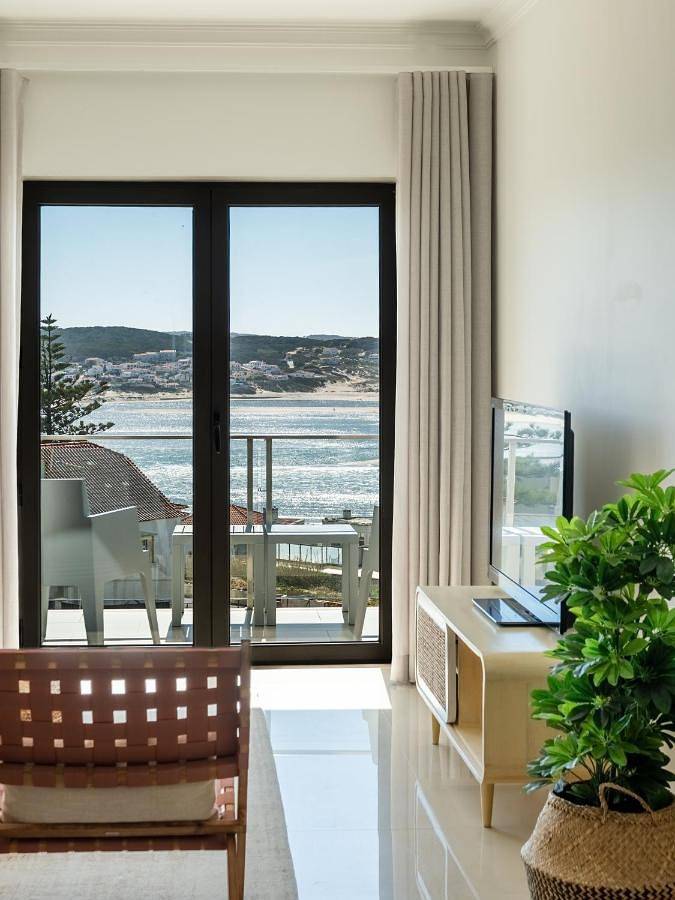 Apartamento inteiro, Apartment in Foz do Arelho, Leiria distrito