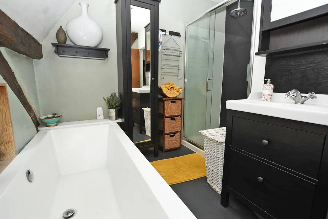 Perfect Booking The Buttery 500 Year Old Cottage in Kent