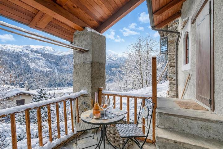 Agriturismo per 4 persone, con balcone in Provincia di Torino