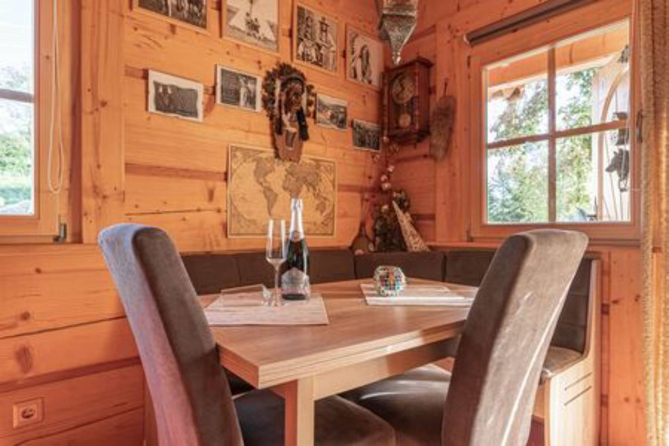 Log Cabin Forest Fairy in Untersteiermark
