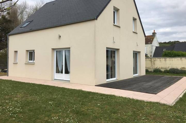 Location de vacances pour 6 personnes, avec terrasse à Surtainville