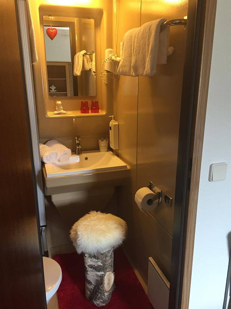 Dreibettzimmer in Villgratner Berge, Strassen im Hochpustertal
