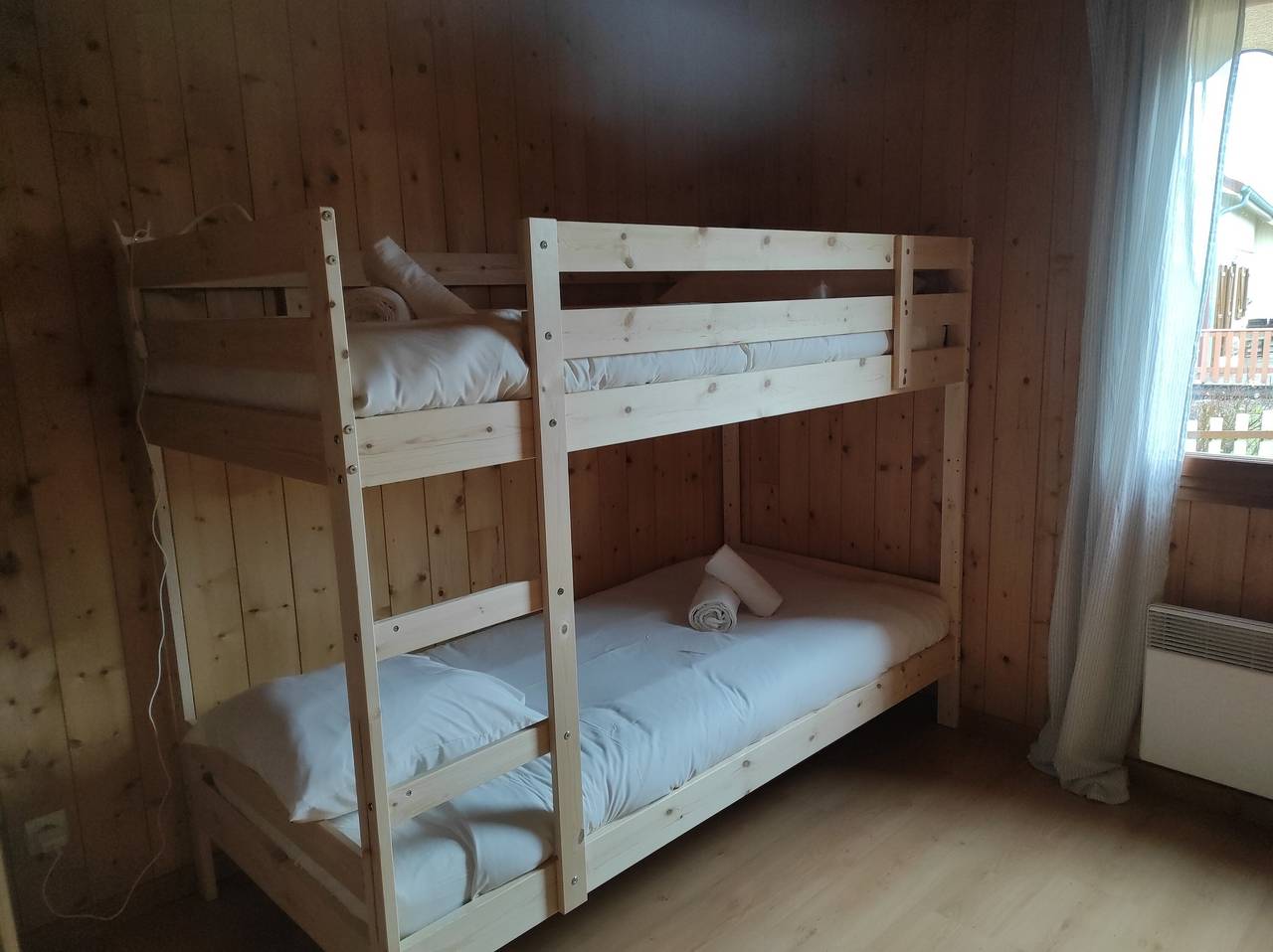 Rivage Home: Chalet de madera acogedor - A 10 min del puerto - Digital Detox y naturaleza in Pont-de-Poitte, Jura