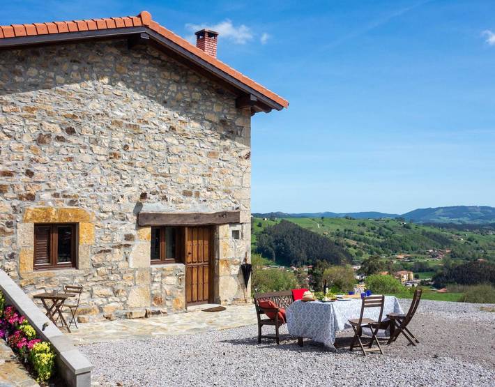 Chalet para 12 personas, con jardín, Se admiten mascotas en Cantabria - 3