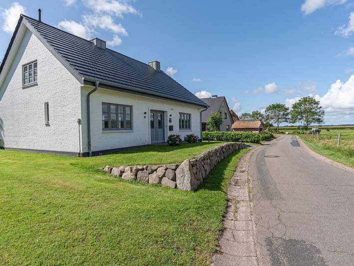 Ferienhaus für 4 Personen, mit Garten und Terrasse, kinderfreundlich in Alkersum - 3