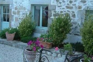 Gîte pour 5 personnes, avec terrasse et jardin à Germigny-des-Prés