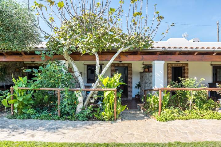 Appartamento di charme con splendida piscina, vasca idromassaggio, patio e connessione Wi-Fi in Conil de la Frontera, Costa de la Luz
